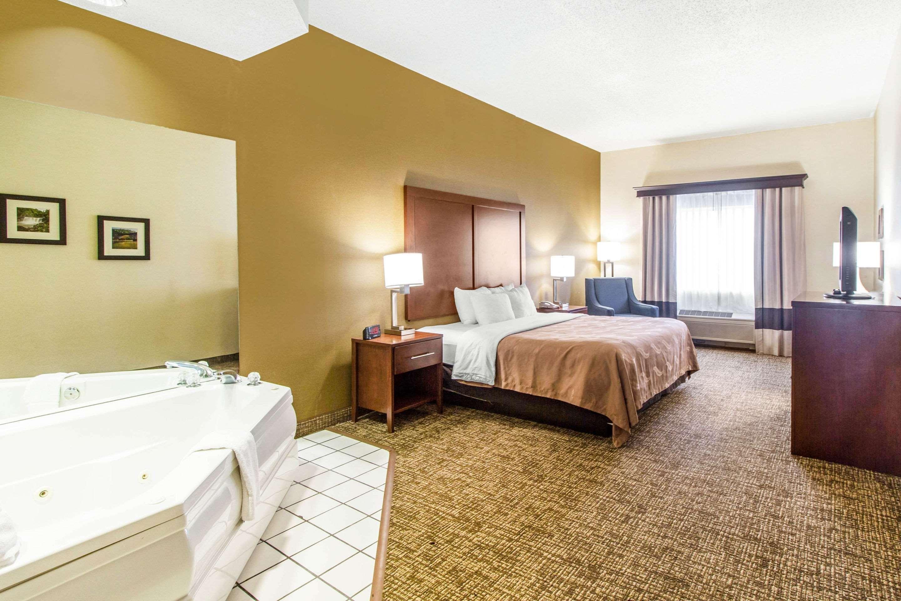 Quality Suites Corbin Extérieur photo